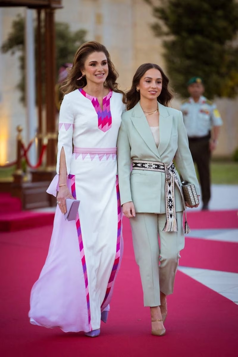 الملكة رانيا و إبنتها الأميرة إيمان