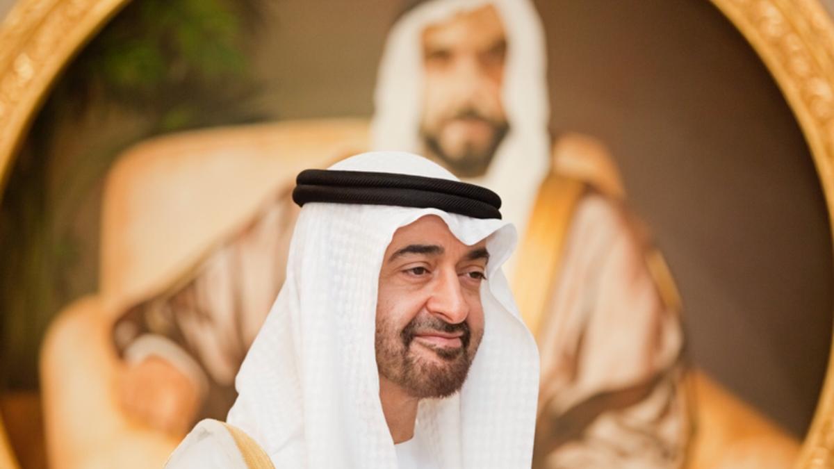 معلومات لم تكن تعرفها عن رئيس الإمارات في عيد ميلاده الـ 62.. له ابنتان بالتبني