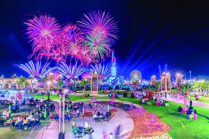 احتفالات الالعاب النارية لعيد الأضحى في الامارات