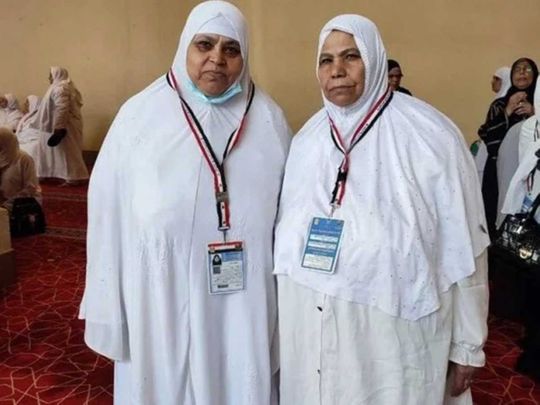 الأختان المصريتان جمالات وسعاد وفرا المال لمدة 20 عامًا للشروع في مناسك الحج